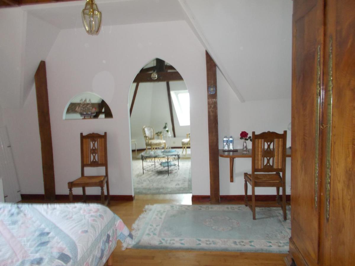 Les Ajoncs Bed & Breakfast Plougrescant Luaran gambar