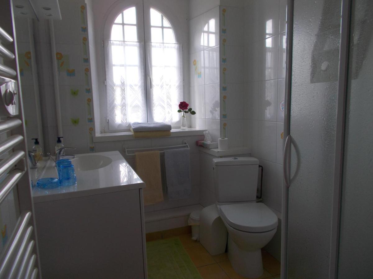 Les Ajoncs Bed & Breakfast Plougrescant Luaran gambar